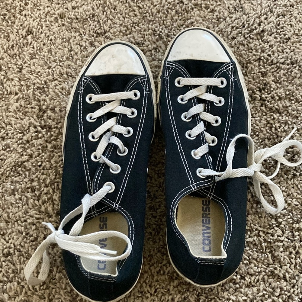 Black & white Converse shoes size 10